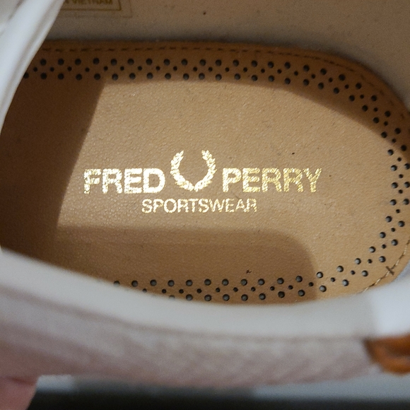 Fred Perry Women's Low Cut Sneakers Size 8 - White - Leather and Canvas - NWOT! - Picture 5 of 6